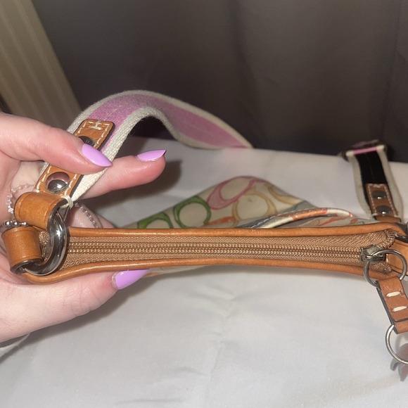 Coach Signature C Pastel Rainbow Scribble Swingpack Crossbody Bag Purse Y2K - Picture 9 of 14